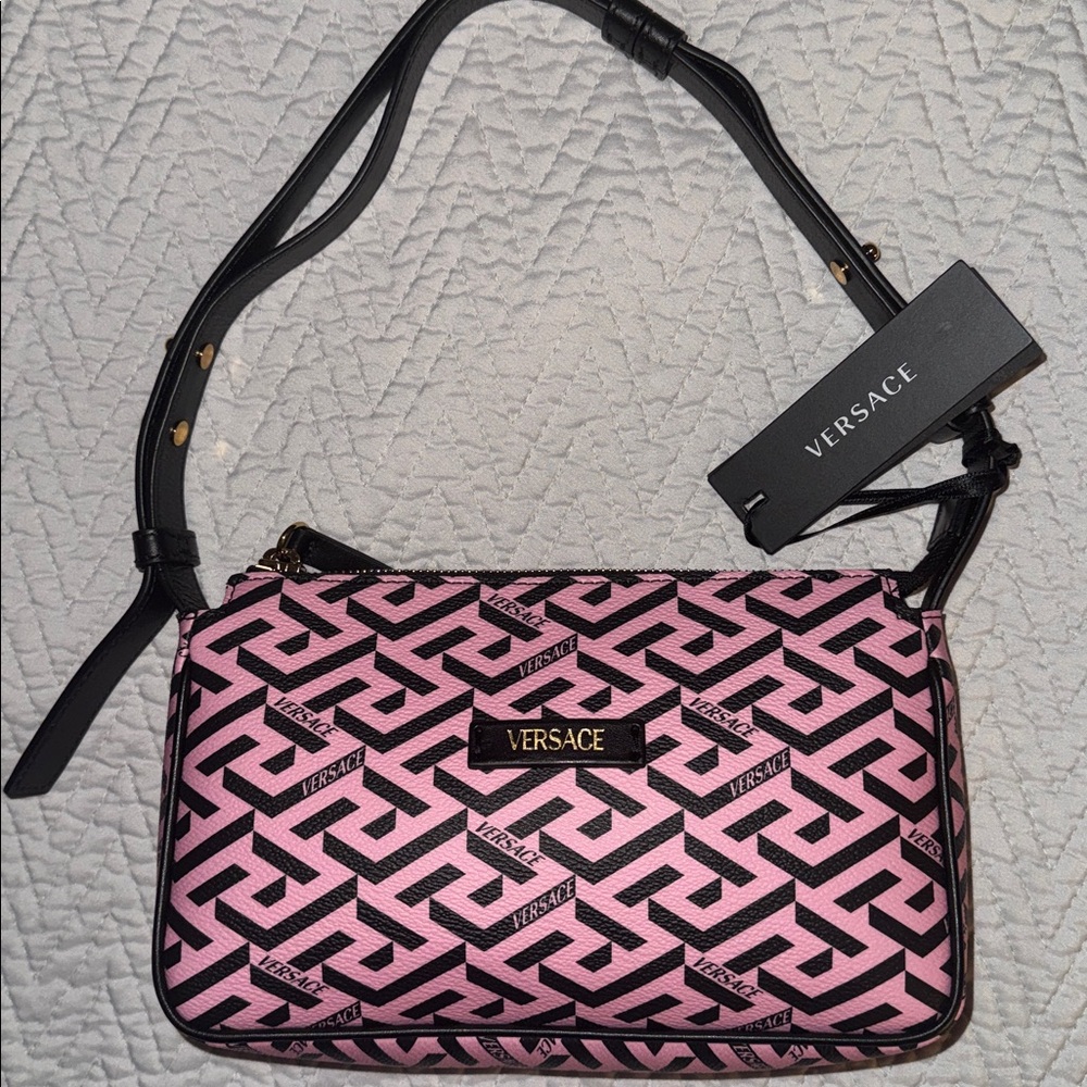 NWT Versace Pink and Black Shoulder Bag 2COA’s & dust bag, Sales tags Full set !